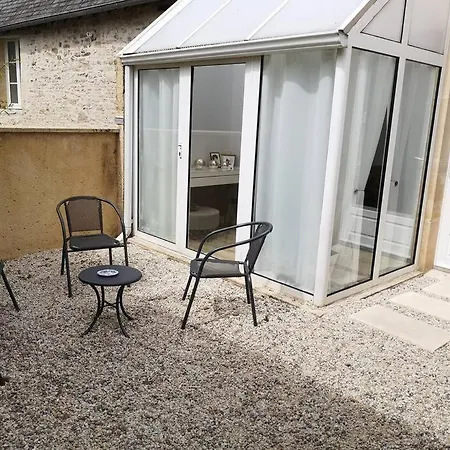 Maison De Ville Chaleureuse Au Coeur De Bayeux Exterior foto